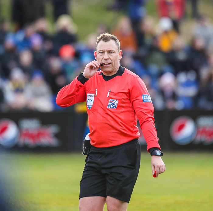 Þóroddur Hjaltalín að störfum í sumar.