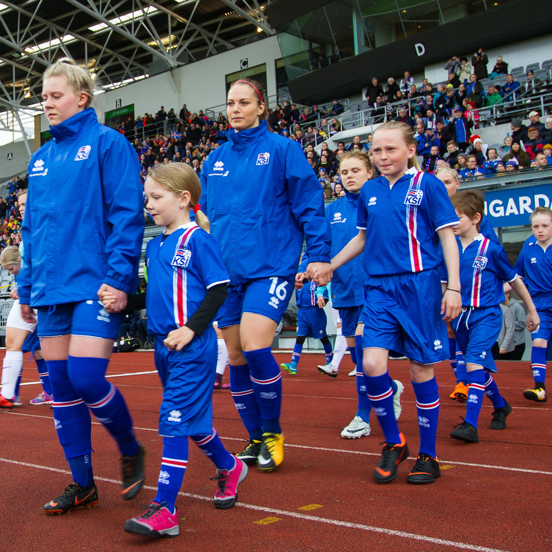 Fyrir síðasta landsleikinn gegn Slóveníu, leikur sem endaði 2-0 fyrir Ísland.