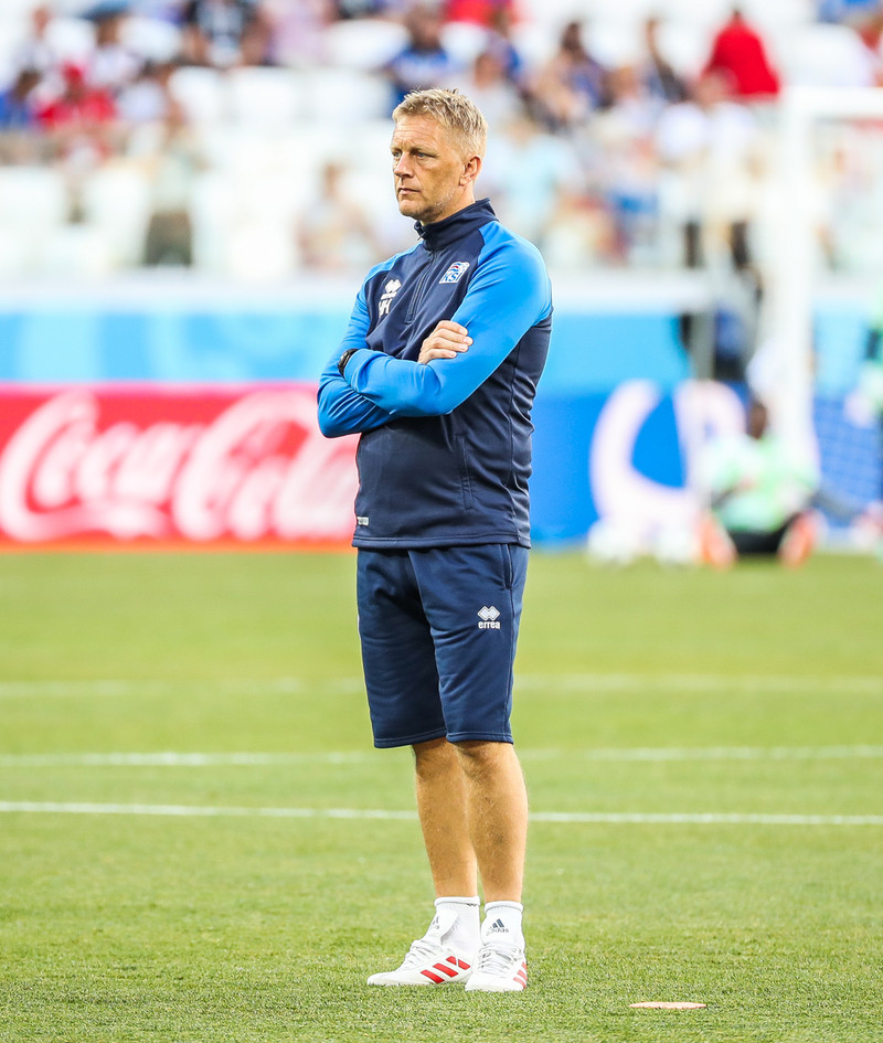 Heimir fyrir leikinn gegn Nígeríu í gærkvöldi.