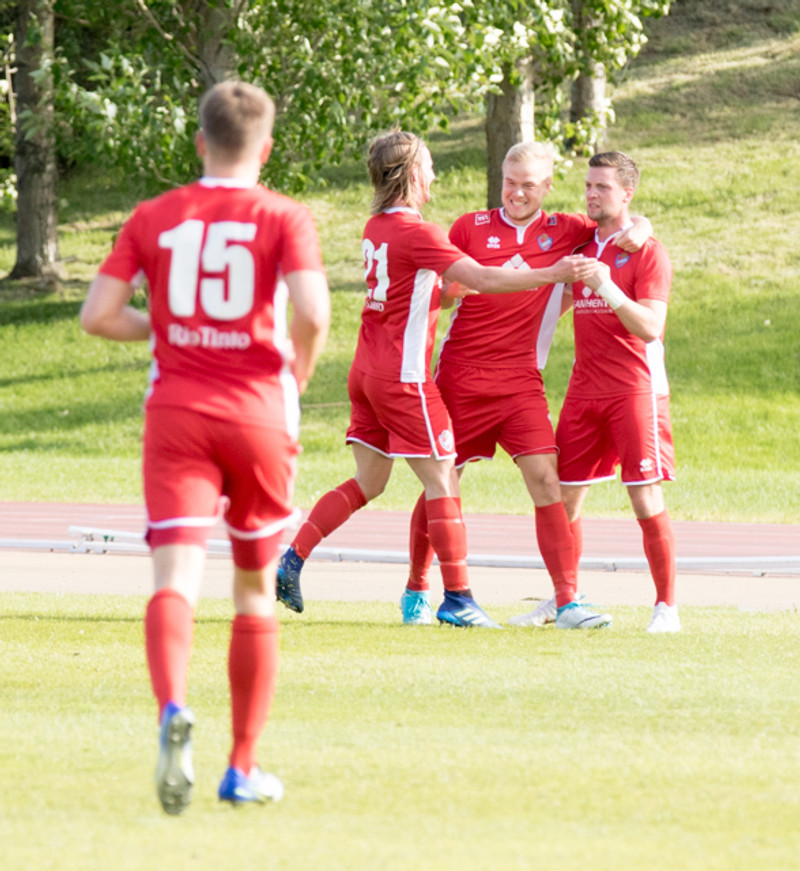 Ísland í dag - Haukar taka á móti KFS í bikarnum