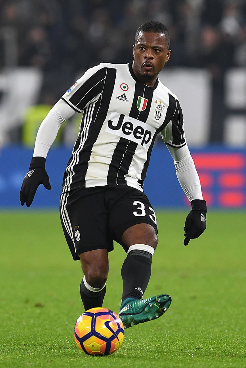Evra: Æfingarnar miklu þyngri hjá Juve