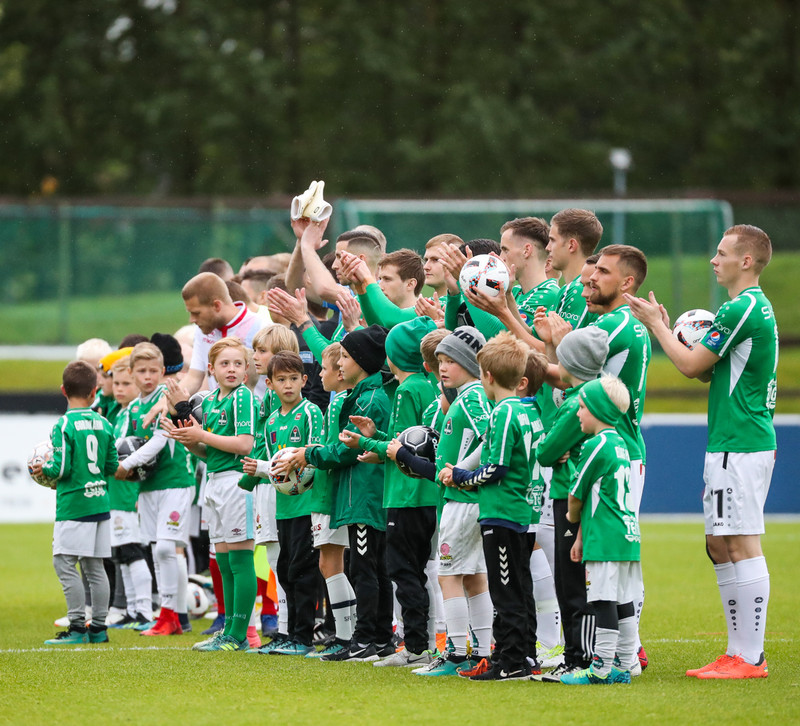 Myndaveisla: Valur vann toppslaginn við Blika