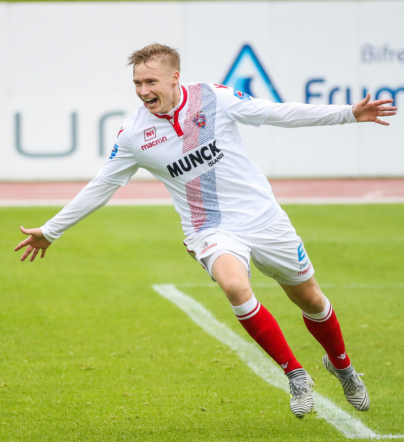 Myndaveisla: Valur vann toppslaginn við Blika