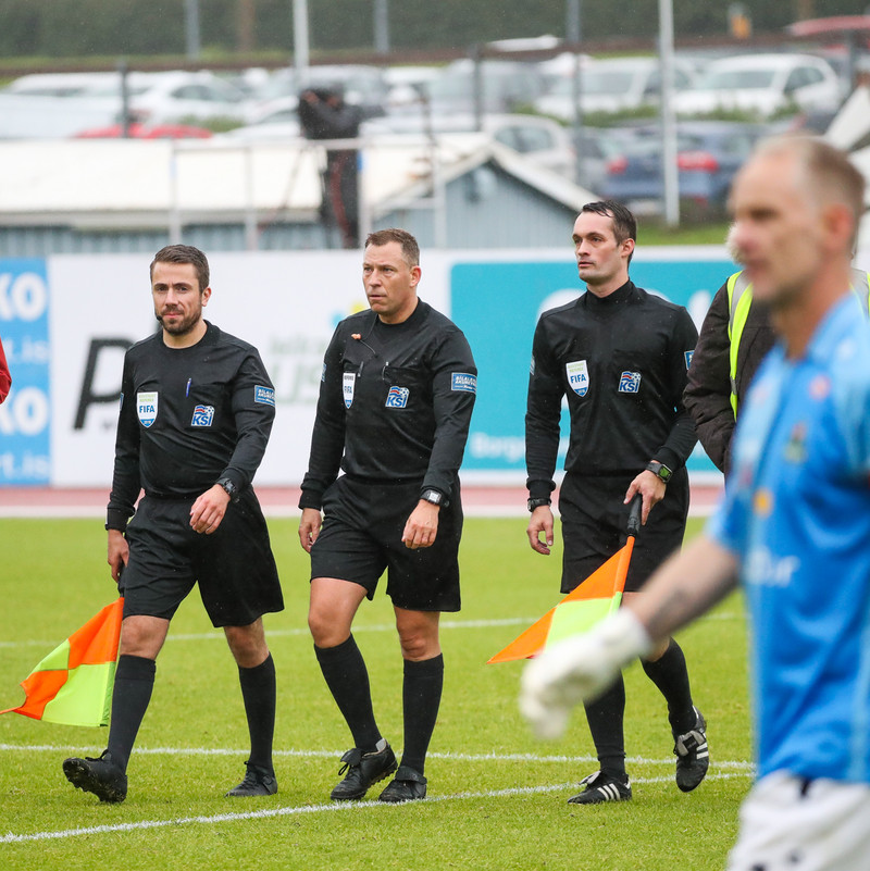 Myndaveisla: Valur vann toppslaginn við Blika