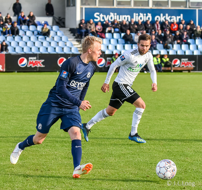 Mér finnst ég því ekki hafa fengið þær mínútur sem ég tel mig eiga skilið en vonandi fer það bara að detta í næstu leikjum!