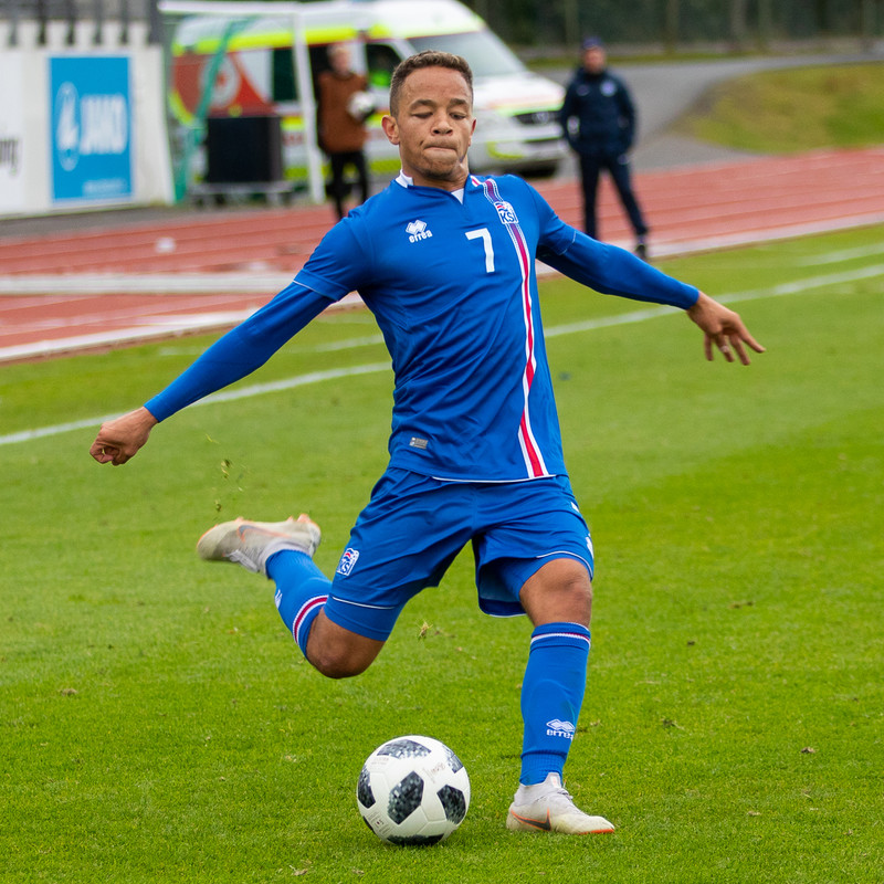 Mikael: Vil vinna deildina og spila í Evrópu með Midtjylland
