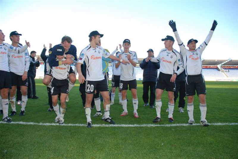 FH-ingar fagna bikarsigrinum 2007.