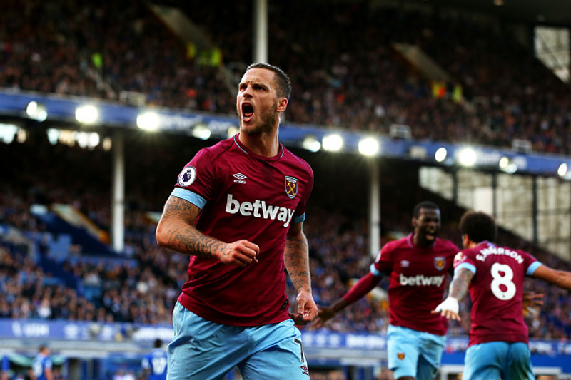 Arnautovic fagnar marki.
