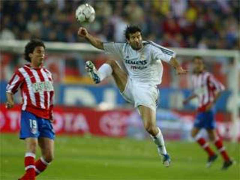 Netflix með heimildarmynd um skipti Figo frá Barcelona til Real Madrid