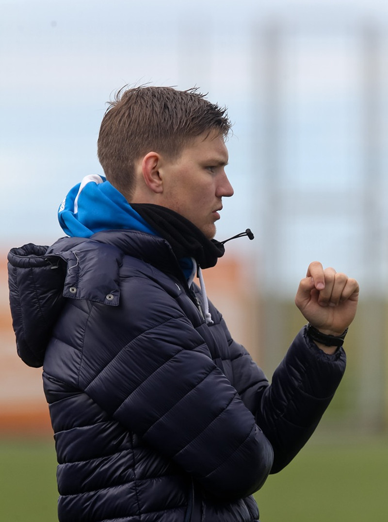 Bjarki Már Ólafsson er umboðsmaður Jasonar.