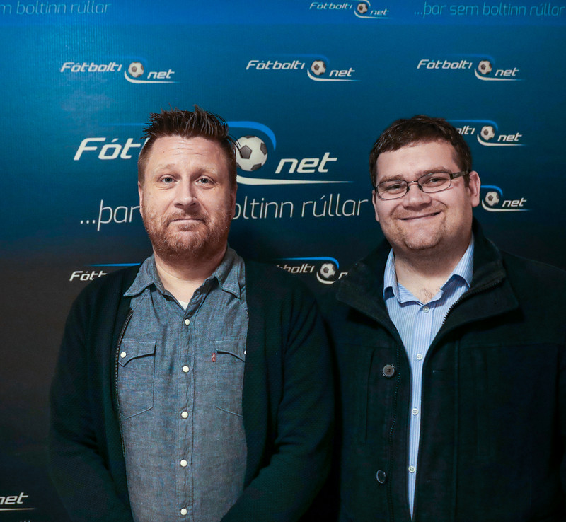 <b>Miðjan</B> - Lífleg Leeds umræða með Mána og Árna