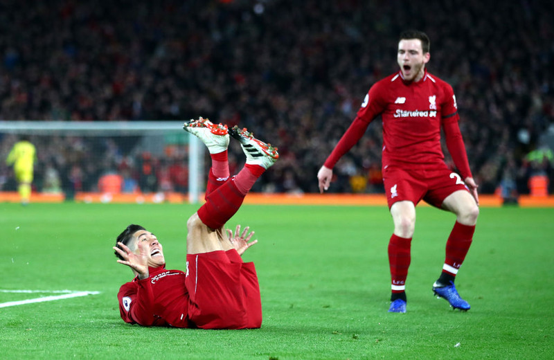 Firmino fagnar marki gegn Arsenal í fyrra.
