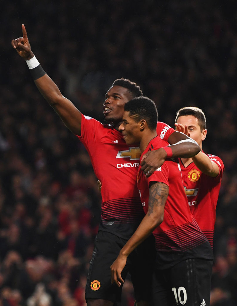 England í dag - Man Utd þarf sigur