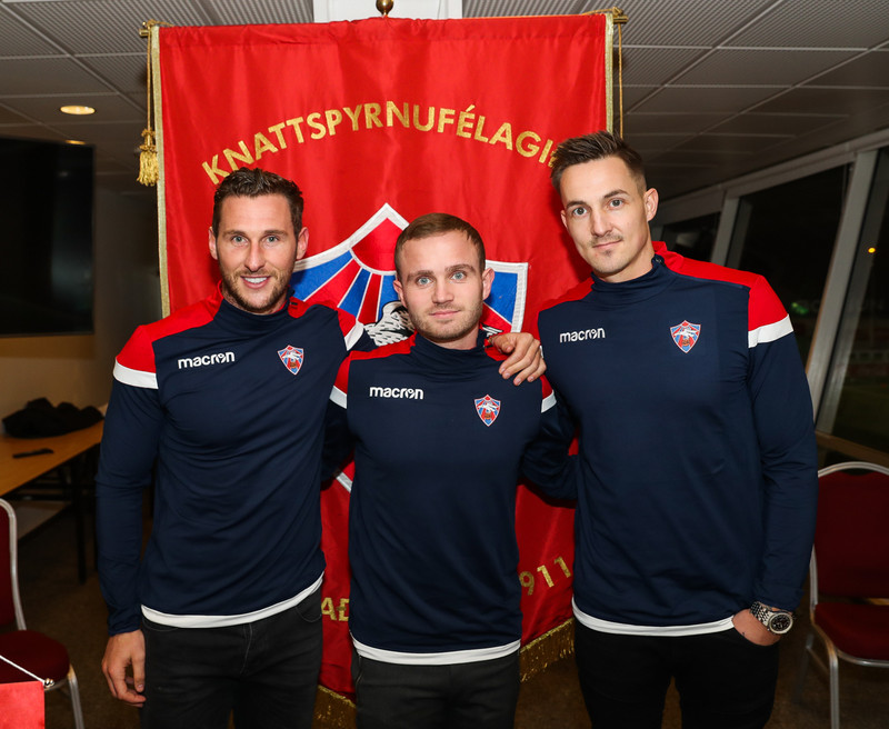 Valur krækti í Gary Martin, Lasse Petry og Emil Lyng.