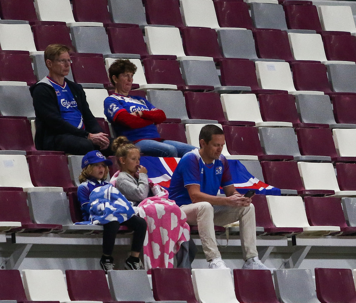 Ísland lék vináttulandsleik á Khalifa leikvangnum í Katar fyrr á árinu.