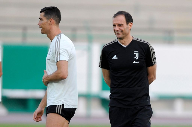 1) Massimiliano Allegri - Maður sem kann svo sannarlega listina að lyfta bikurum! Veit að agi er upphaf árangurs og er með öfluga taktíska þekkingu.