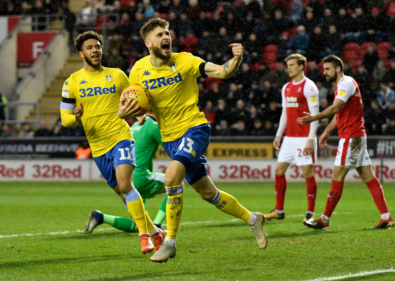 Klich búinn að skrifa undir nýjan samning við Leeds