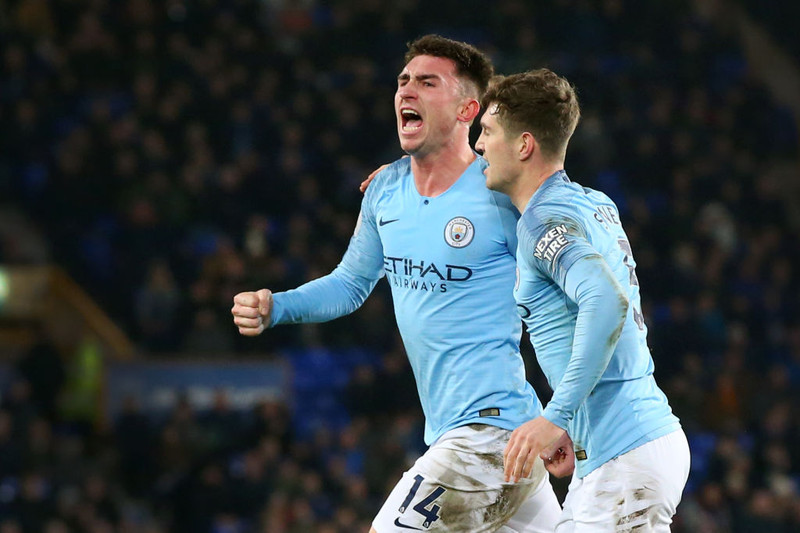 Laporte og Stones eru báðir meiddir.