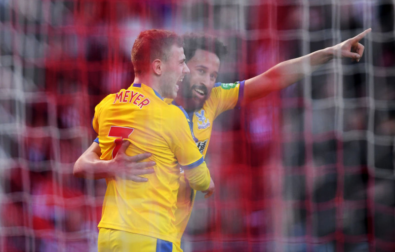 Max Meyer farinn frá Crystal Palace