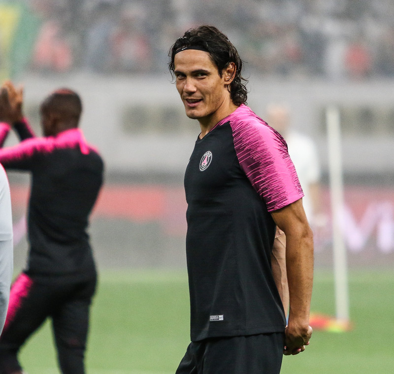 1) Edinson Cavani - Sá úrúgvæski er með 195 mörk í 283 leikjum fyrir PSG. Mun hann spila í ensku úrvalsdeildinni áður en skórnir fara á hilluna?
