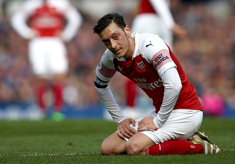 Emery gagnrýnir Özil: Er með slæmt hugarfar