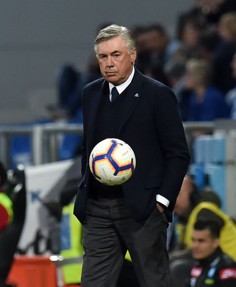Lærisveinar Ancelotti í Napoli eru í vandræðum.