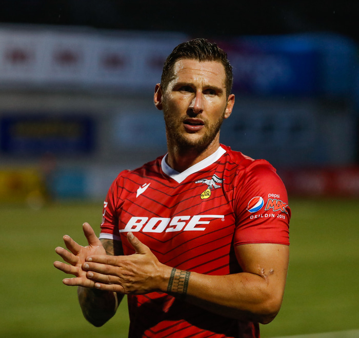 Gary Martin gerði þriggja ára samning við Val síðasta vetur.