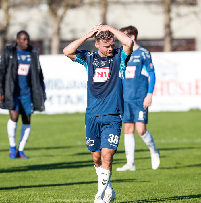 ÍBV tekur á móti Grindavík.