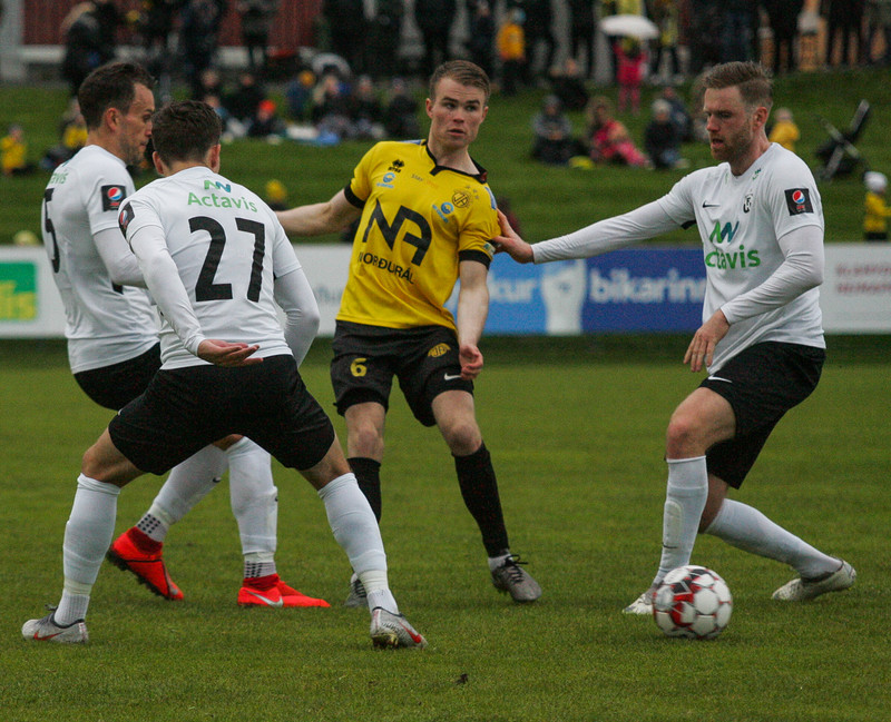 Myndaveisla: ÍA sigraði FH á Akranesi