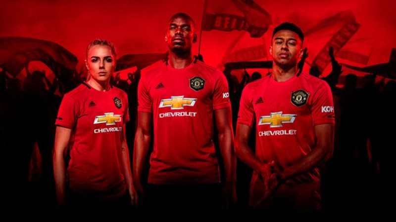 Pogba í auglýsingum fyrir nýja treyju Man Utd