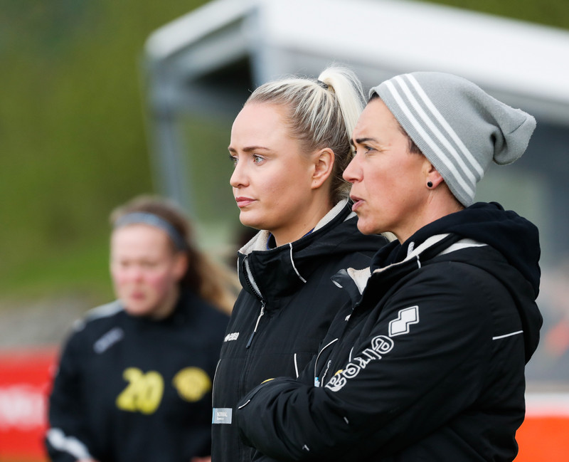 Helena Ólafsdóttir og Aníta Lísa Svansdóttir eru hættar með Skagaliðið