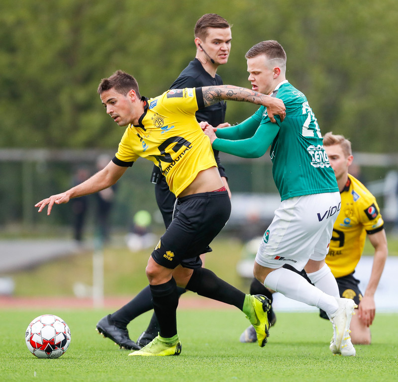 Myndaveisla: Skagamenn unnu Blika á nýju gervigrasi