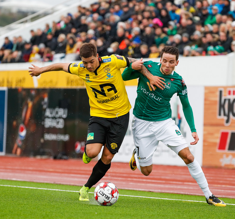 Myndaveisla: Skagamenn unnu Blika á nýju gervigrasi