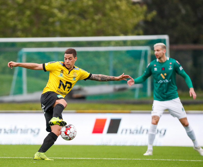 Myndaveisla: Skagamenn unnu Blika á nýju gervigrasi