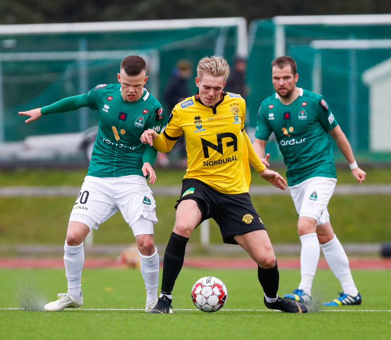 Myndaveisla: Skagamenn unnu Blika á nýju gervigrasi