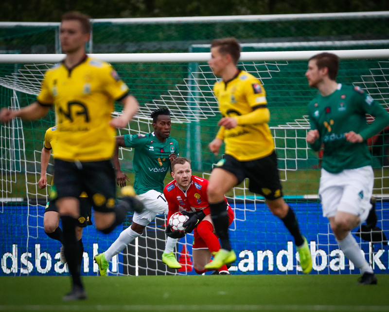 Myndaveisla: Skagamenn unnu Blika á nýju gervigrasi
