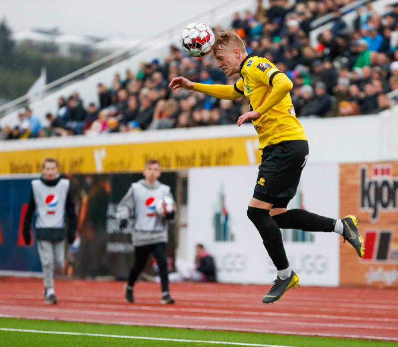 Myndaveisla: Skagamenn unnu Blika á nýju gervigrasi