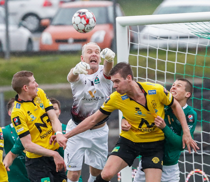 Myndaveisla: Skagamenn unnu Blika á nýju gervigrasi