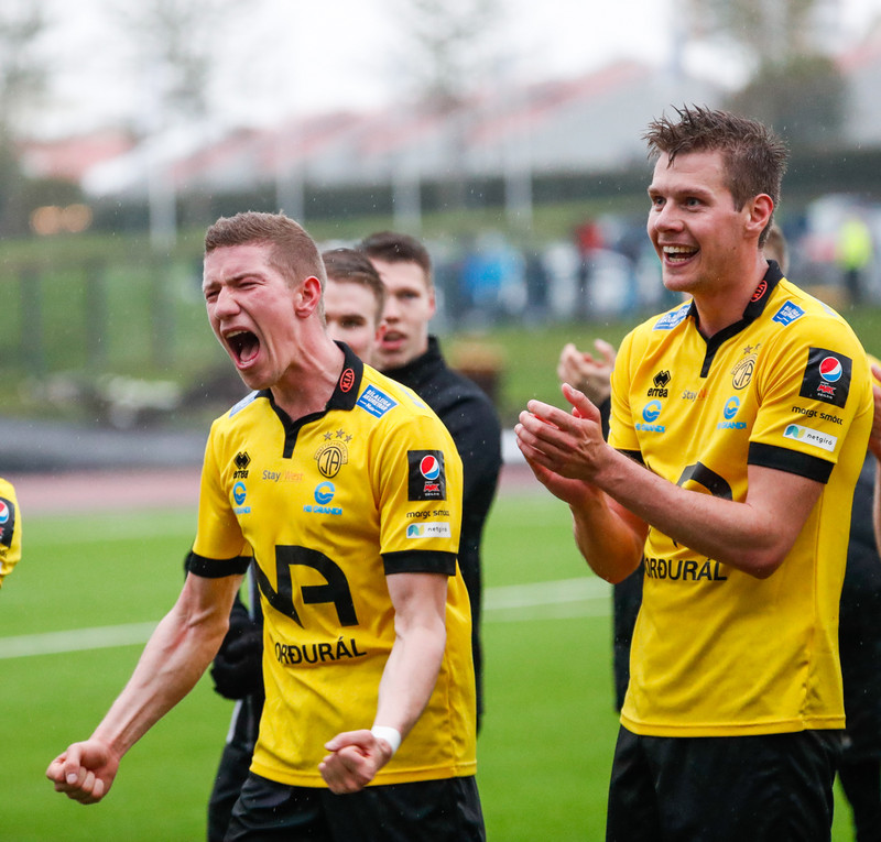 Myndaveisla: Skagamenn unnu Blika á nýju gervigrasi