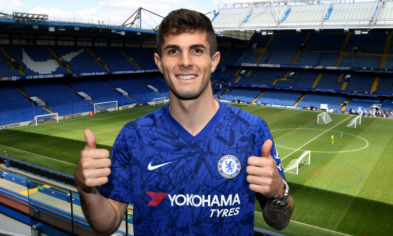 Pulisic tekur sig vel út í treyju Chelsea.
