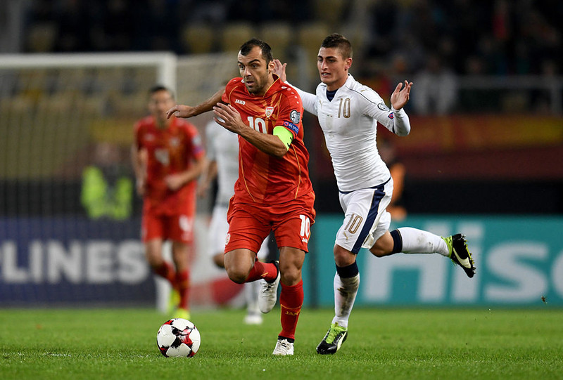 Kóngurinn Goran Pandev fer fyrir liði Norður-Makedóníu.