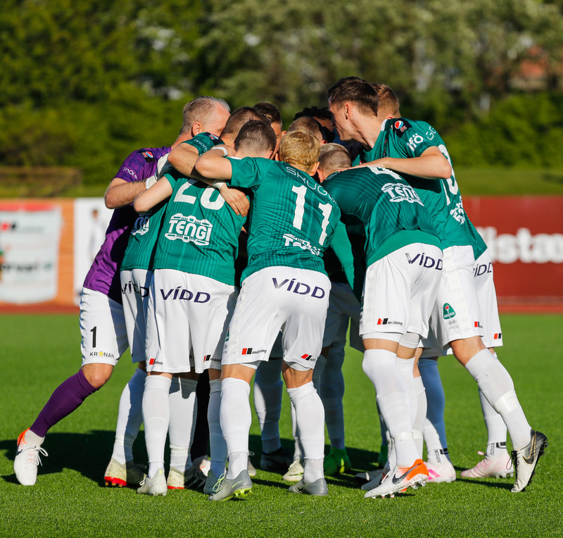 Blikar mæta Vaduz annað kvöld.