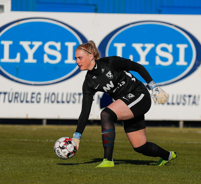 Aníta Dögg varði vítaspyrnu í stöðunni 0-0