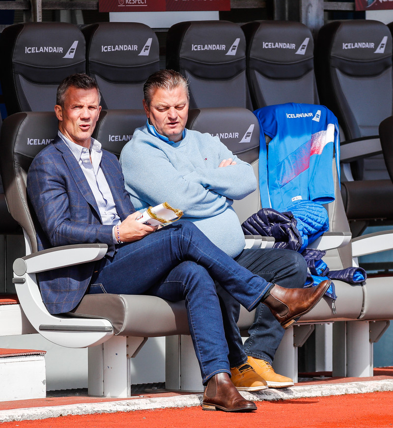 Guðni Bergsson, formaður KSÍ, ásamt stjórnarmanninum Magnúsi Gylfasyni.
