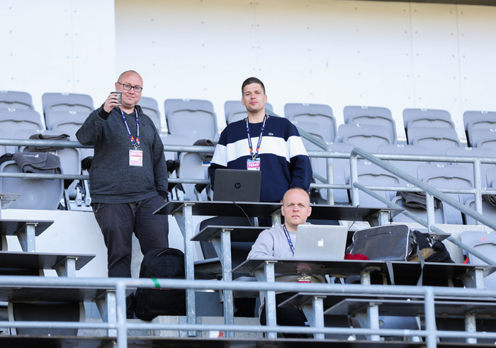 Tómas Þór á Laugardalsvellinum í kvöld.