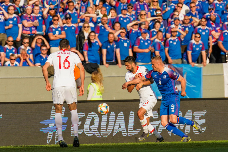 Myndaveisla 3: Ísland vann Tyrki í Laugardalnum