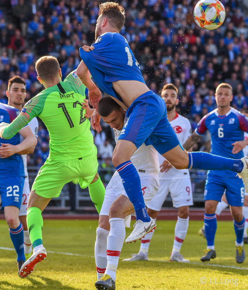 Myndaveisla 5: Ísland vann Tyrki í Laugardalnum