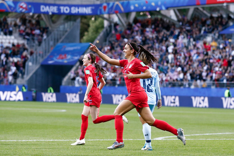 Alex Morgan átti sannkallaðan stórleik. Hún skoraði fimm mörk og lagði upp þrjú.