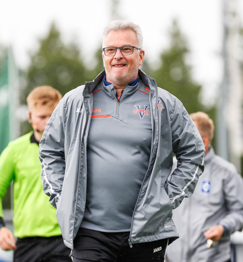 Bjarni var að koma Vestra upp um deild.