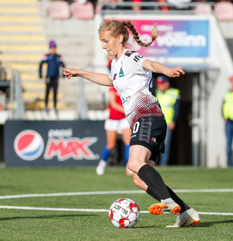 Áslaug Munda Gunnlaugsdóttir (Breiðablik) - Mjög efnilegur bakvörður sem hefur staðið sig vel í sumar.